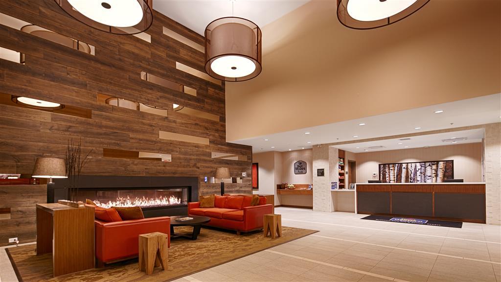 Mountain View Inn & Suites Sundre Interior foto